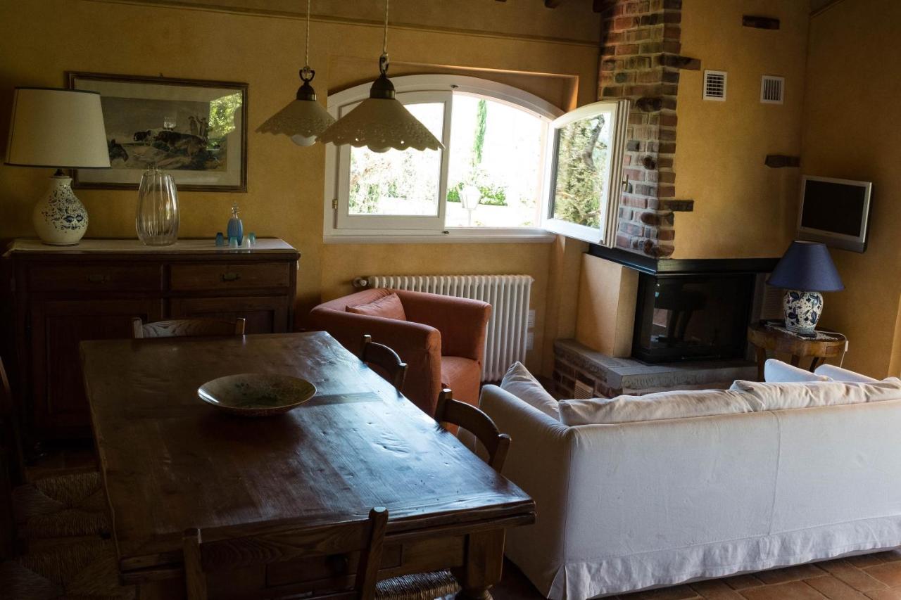 テッラヌオーヴァ・ブラッチョリーニ La Casa Delle Roseヴィラ エクステリア 写真