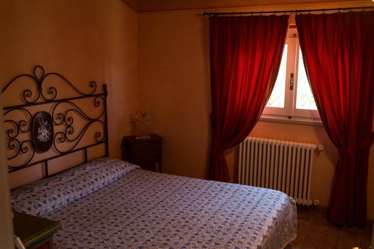 テッラヌオーヴァ・ブラッチョリーニ La Casa Delle Roseヴィラ エクステリア 写真